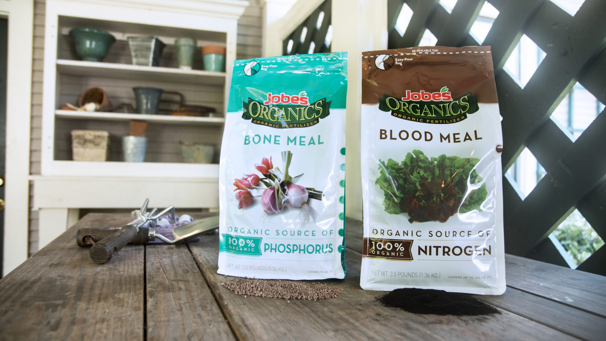 Bone Meal vs Blood Meal. What’s the difference? – P. Allen Smith